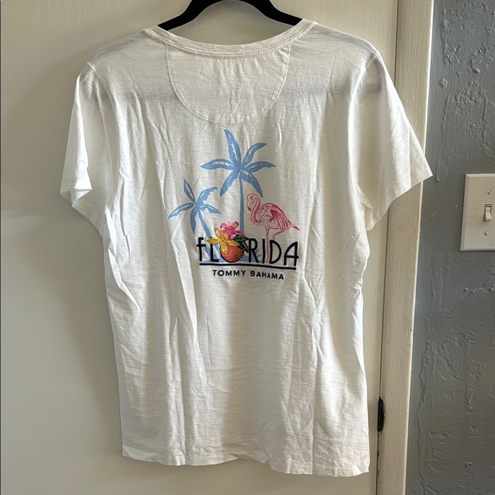 NWT Tommy Bahama White Embroidered Florida Graphic T-Shirt. Size L.
